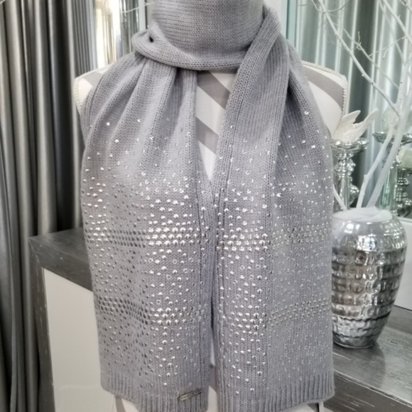 MICHAEL KORS NAILHEAD SCARF - Picture 4 of 4